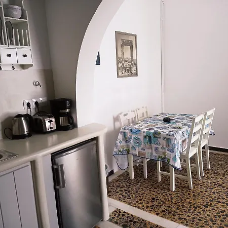 Gatis Place * Naxos City
