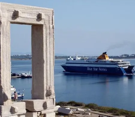 Gatis Place Apartamento Naxos City